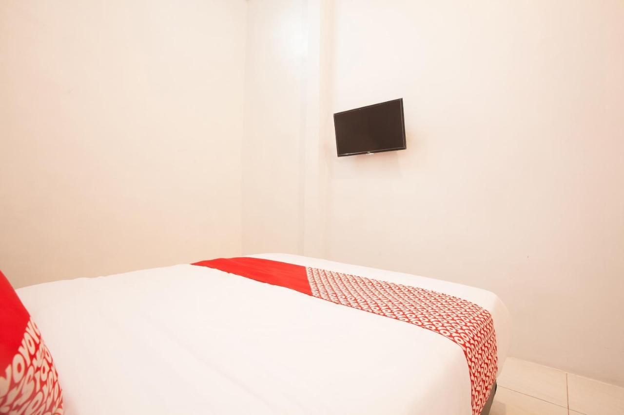 Oyo 1978 Pondok Indah Residence 메단 외부 사진
